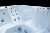 Гидромассажный спа-бассейн Sunrans SR812A Гидромассажный спа-бассейн Sunrans SR812A